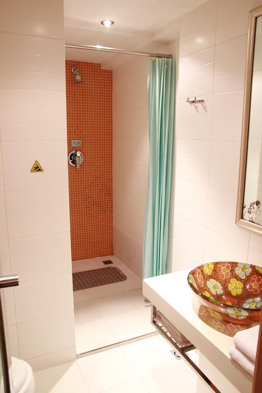Qingdao Renjia Bussiness Hotel Стая снимка