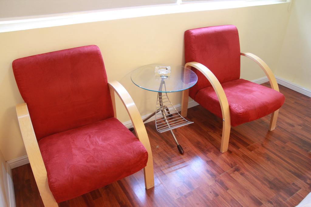 Qingdao Renjia Bussiness Hotel Стая снимка