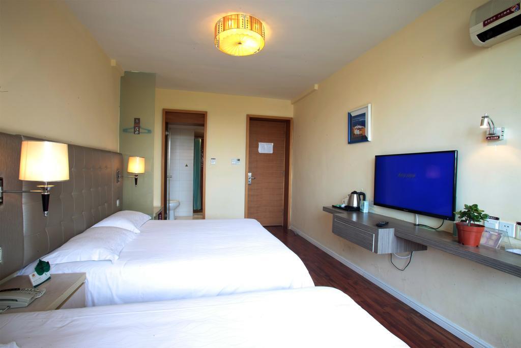 Qingdao Renjia Bussiness Hotel Екстериор снимка