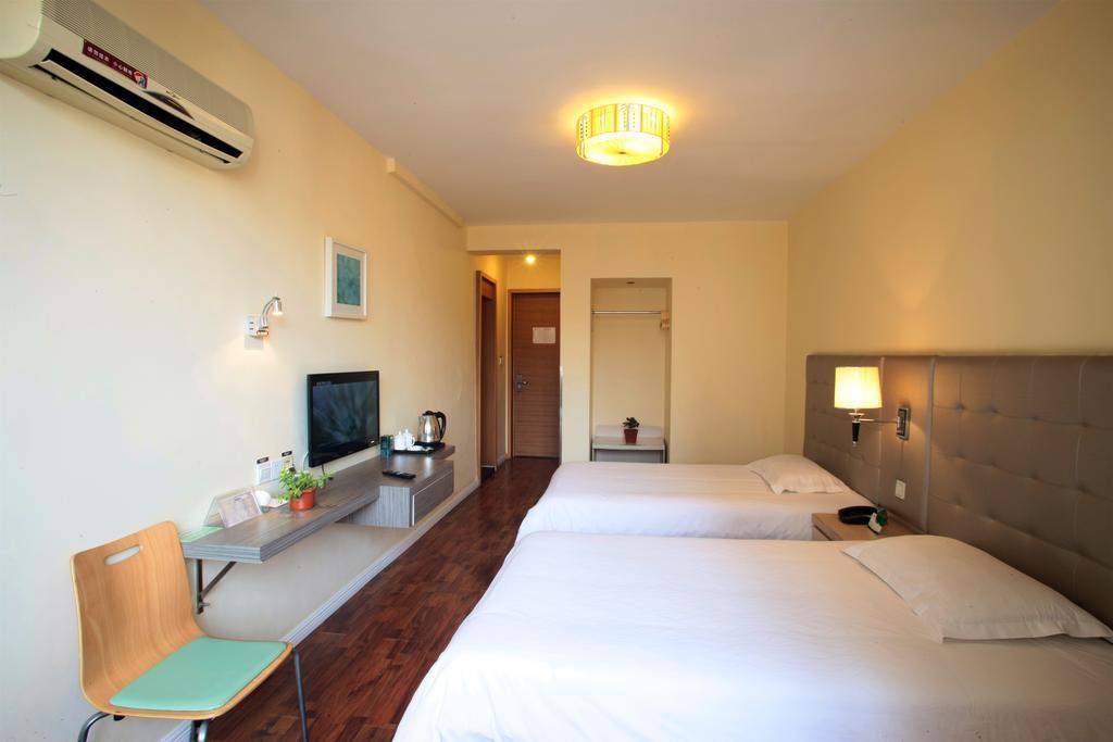 Qingdao Renjia Bussiness Hotel Екстериор снимка